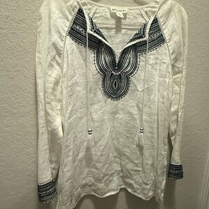 Artisan Ny Black and White Embellished Tunic with Bib Collar